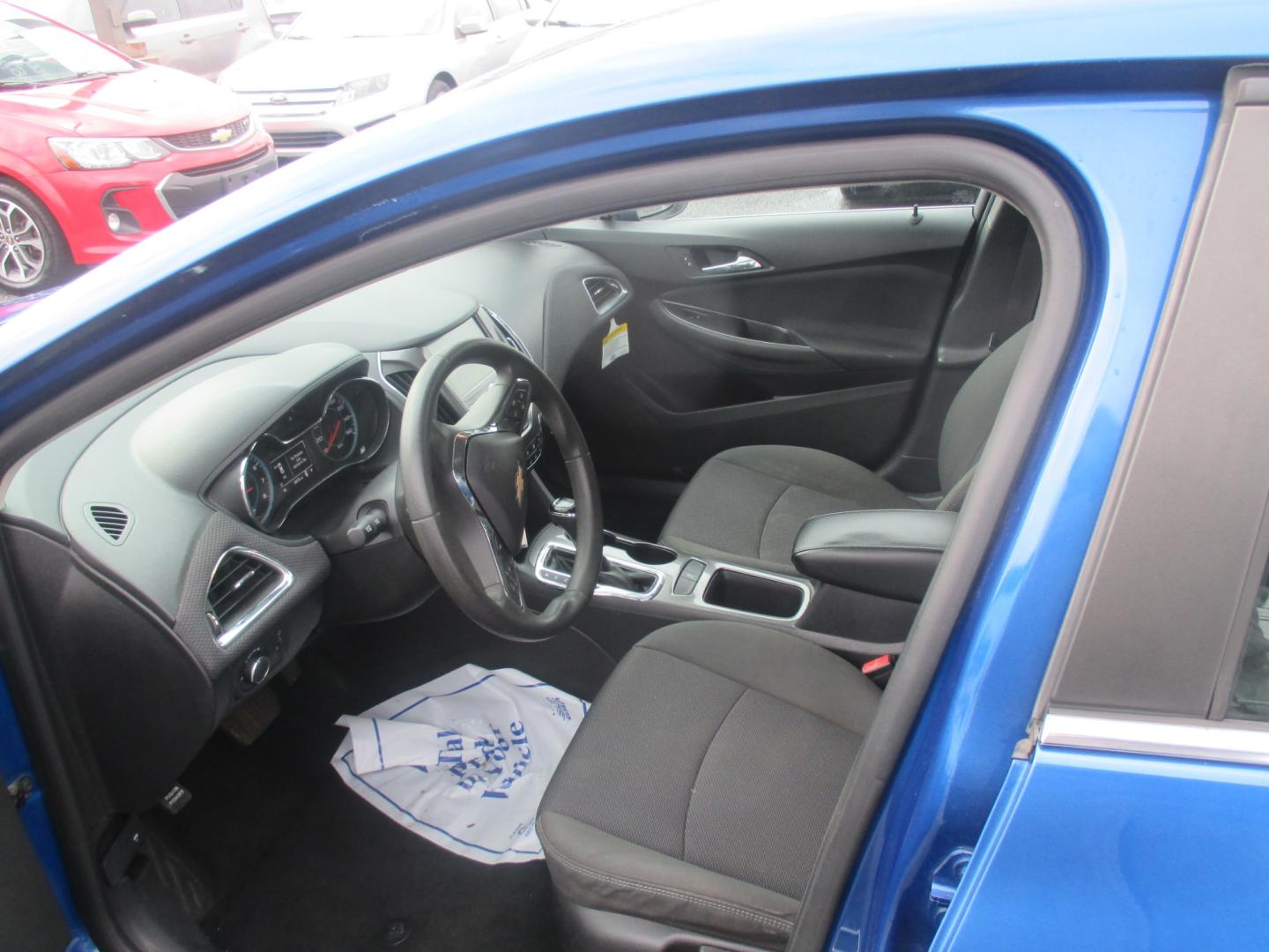 2017 BLUE Chevrolet Cruze LT Auto (1G1BE5SMXH7) with an 1.4L L4 DOHC 16V TURBO engine, 6A transmission, located at 1254 Manheim Pike, Lancaster, PA, 17601, (717) 393-9133, 40.062870, -76.323273 - Photo#4